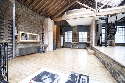 Studio 14