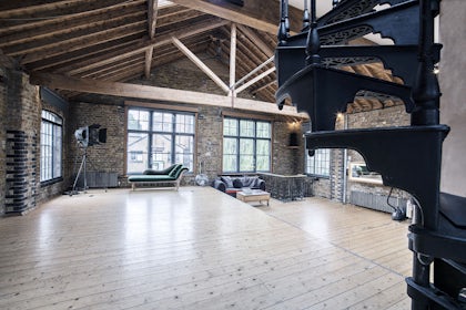 Studio 17
