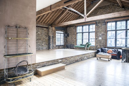 Studio 21