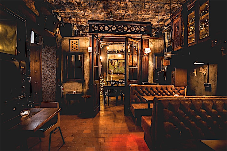 Lost Property **If you're searching for a hotel venue with superb facilities, Mercure Nottingham City Center Hotel has a great Space available for hire.**
The Lost Property is a breath-taking and individual back