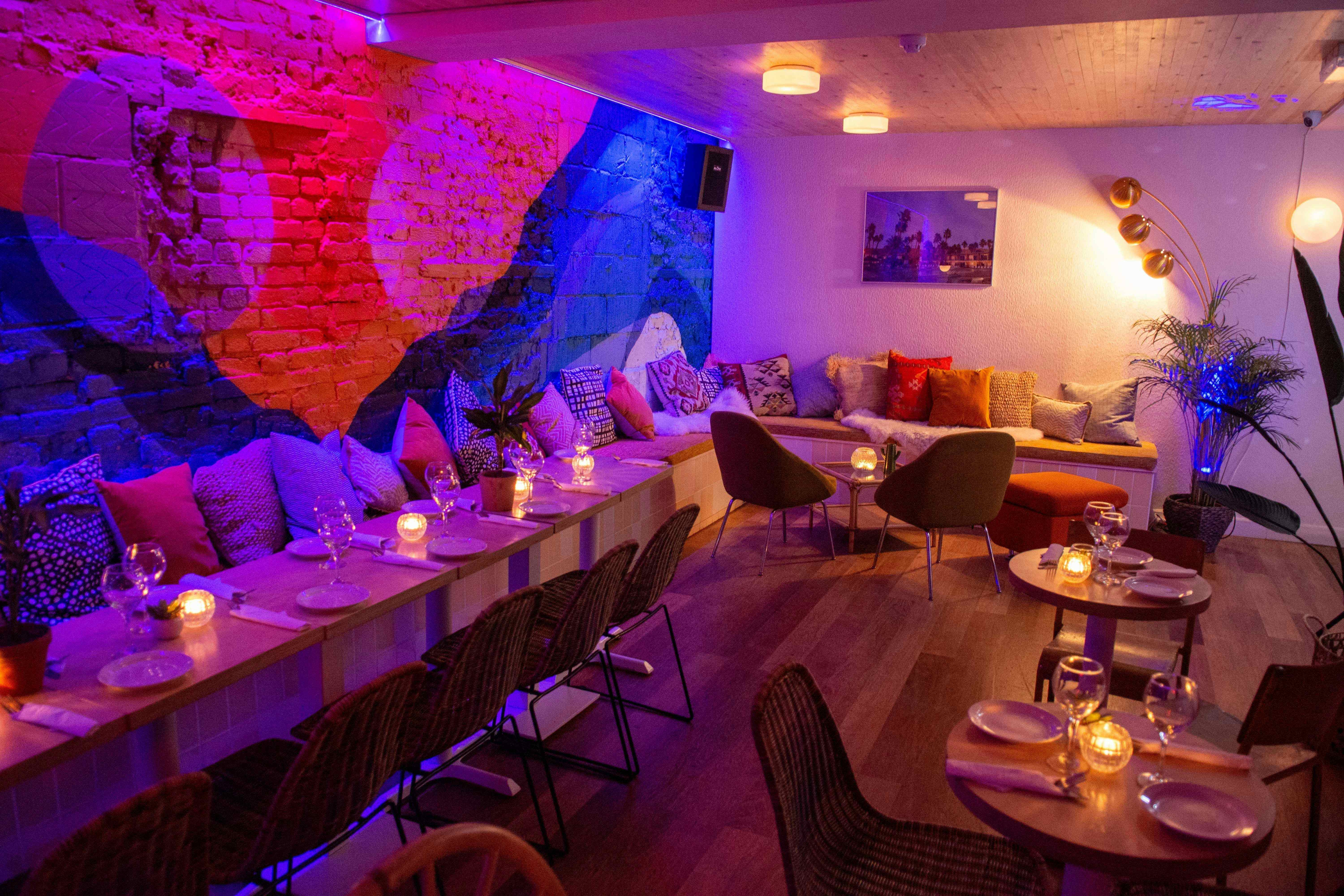 Cocktail Bars in Camden HeadBox