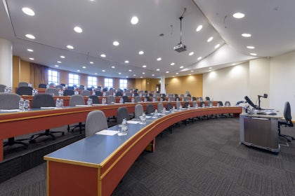 Cranfield Management Development Centre 12