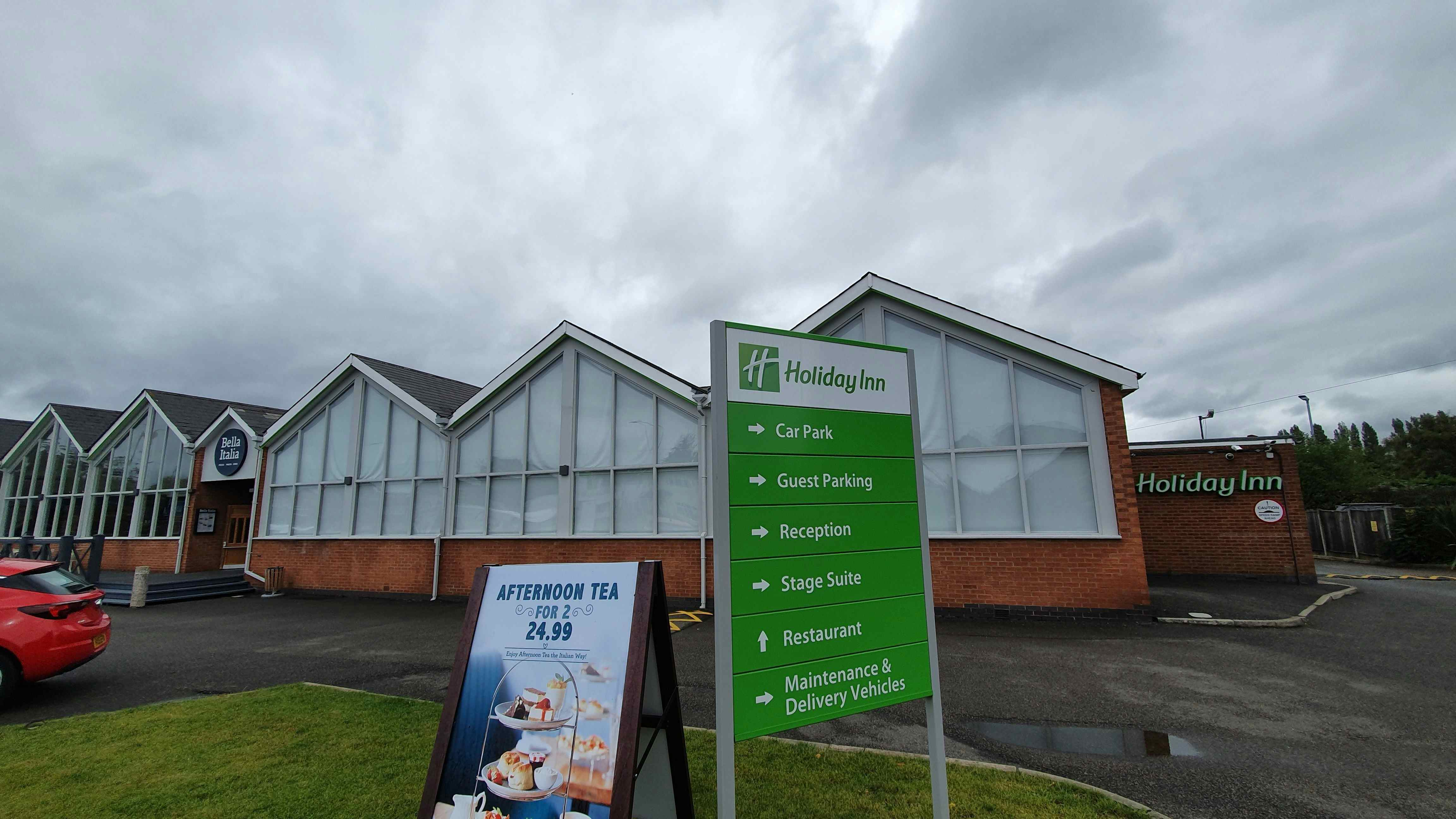 Book Leicester Suite at Holiday Inn Leicester Wigston. A Leicester