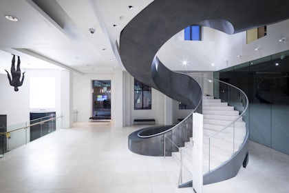 Atrium 3
