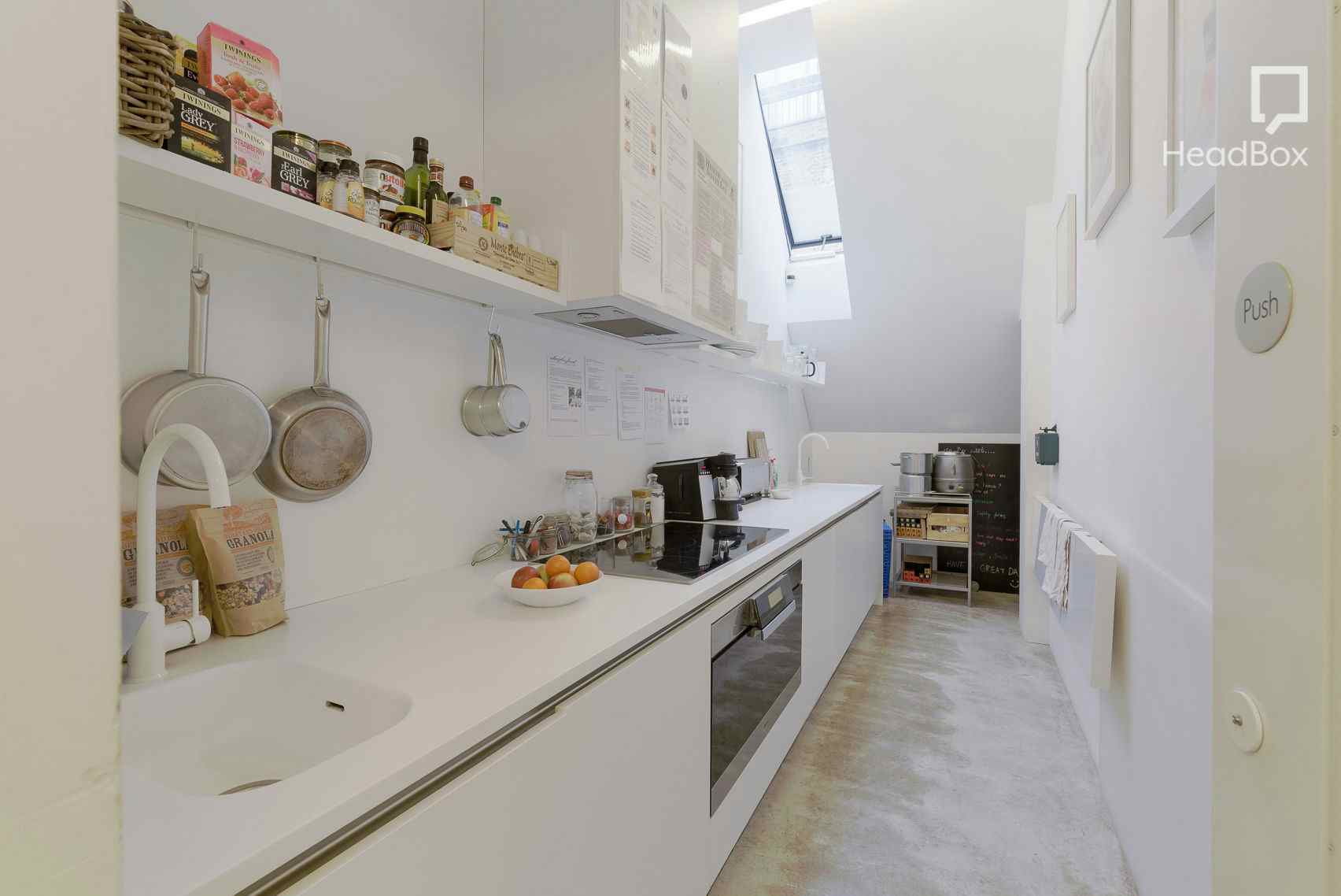 Day Hire, Studio 2 7