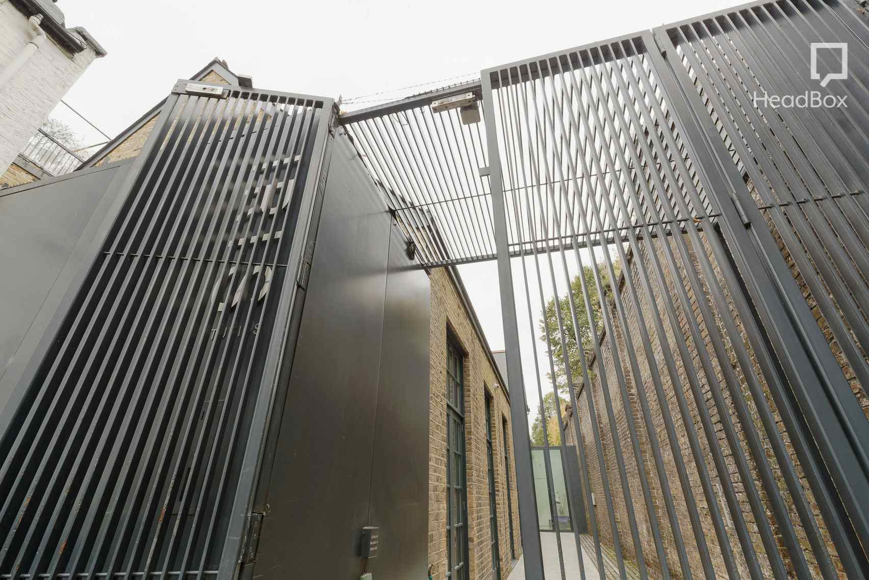 Day Hire, Studio 2 9